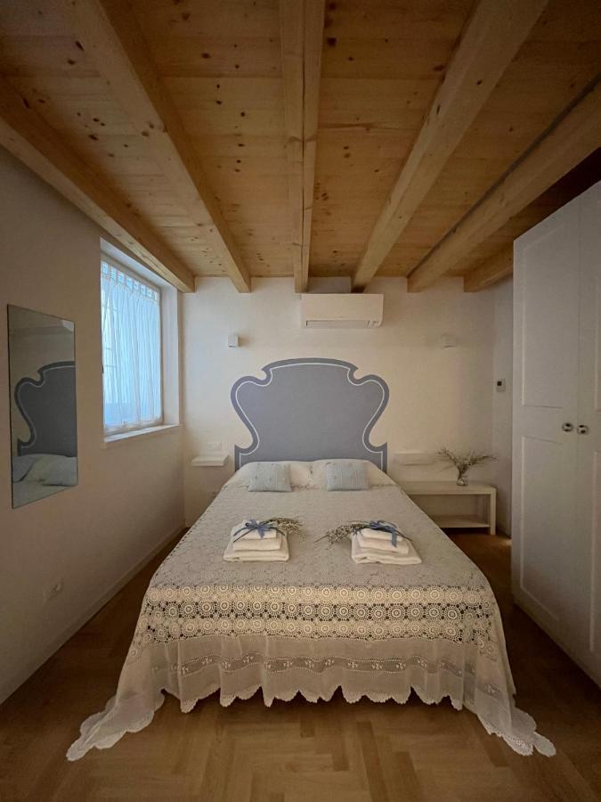 La Piccola Casa Al Lago - Intera Casa Con 3 Camere E 2 Box サロ エクステリア 写真