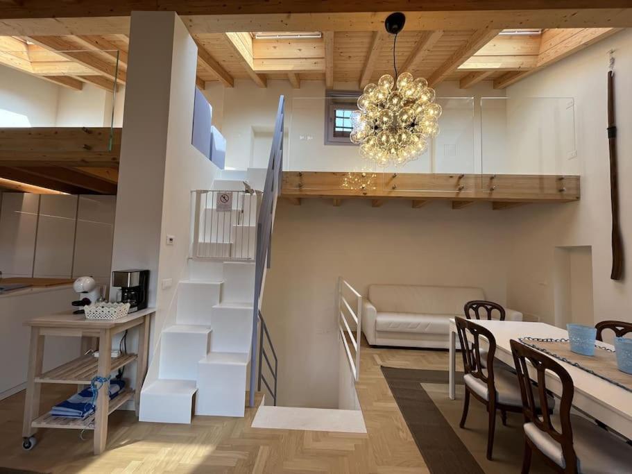La Piccola Casa Al Lago - Intera Casa Con 3 Camere E 2 Box サロ エクステリア 写真
