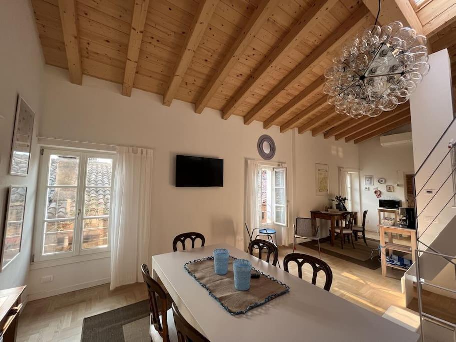La Piccola Casa Al Lago - Intera Casa Con 3 Camere E 2 Box サロ エクステリア 写真